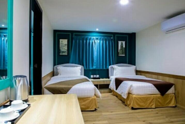Sanctuary Hotel 3*